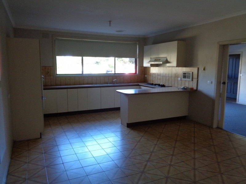 47 Endeavour Crescent, Endeavour Hills VIC 3802