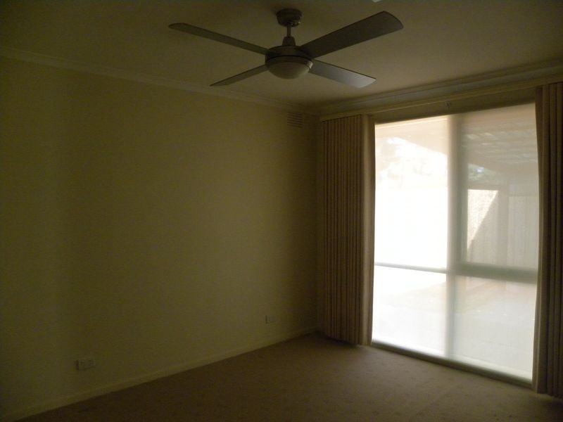 65 Valleyfair Drive, Narre Warren VIC 3805