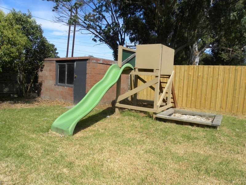 65 Valleyfair Drive, Narre Warren VIC 3805