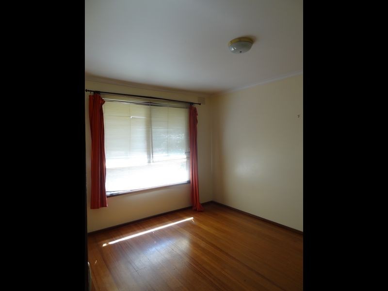 2/16 Carlisle Road, Hallam VIC 3803