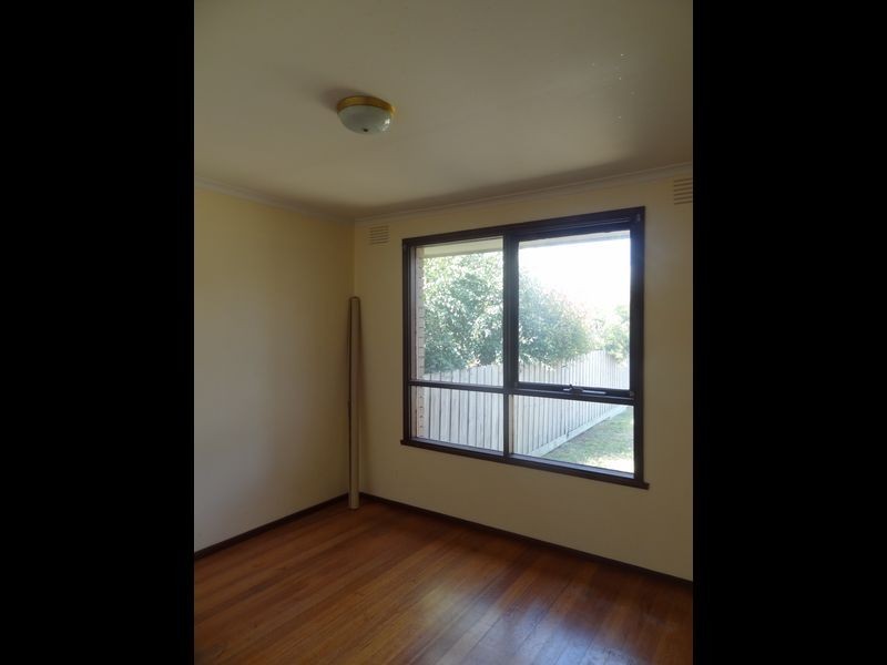 2/16 Carlisle Road, Hallam VIC 3803