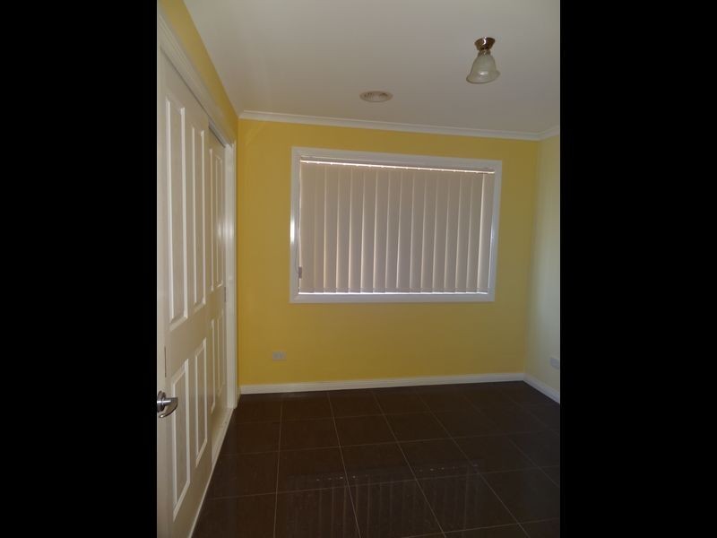 3/10 Sunset Grove, Dandenong VIC 3175