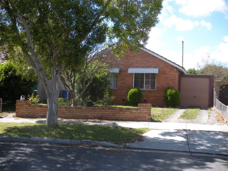 39 Kanooka Grove, Doveton VIC 3177