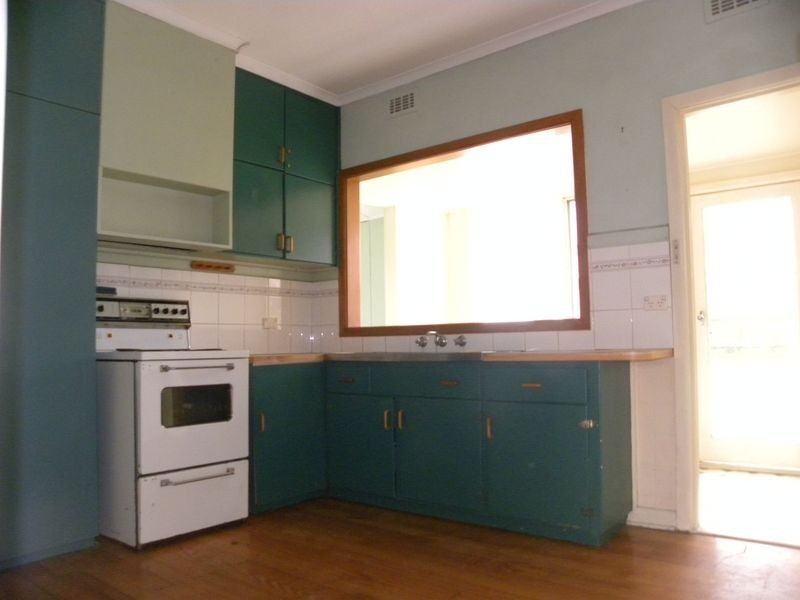 6 Hopkins Street, Dandenong VIC 3175