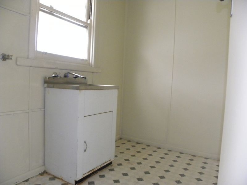 6 Hopkins Street, Dandenong VIC 3175