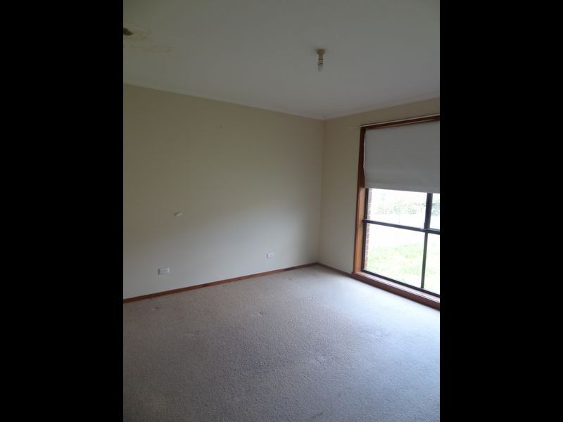 2/14 Dowell Court, Dandenong North VIC 3175