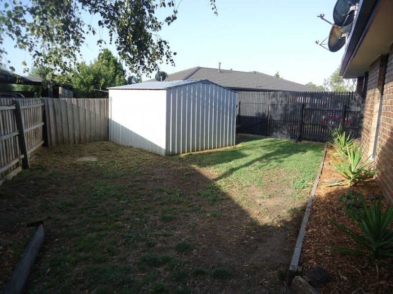 8 Greenhill Rise, Hampton Park VIC 3976