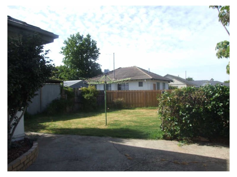 13 Box Street, Doveton VIC 3177