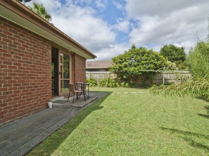 4 Lydia Mary Drive, Berwick VIC 3806