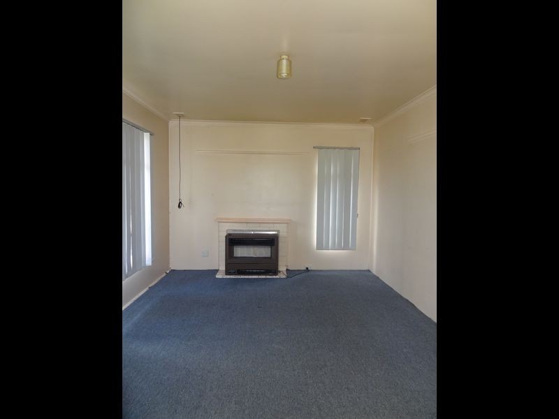 36 Kanooka Grove, Doveton VIC 3177