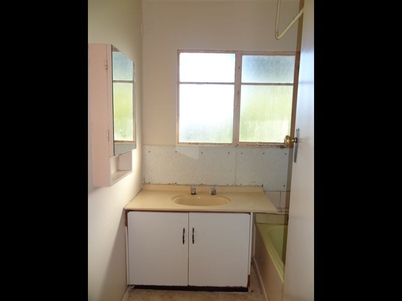 36 Kanooka Grove, Doveton VIC 3177