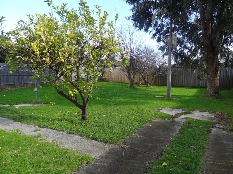 36 Kanooka Grove, Doveton VIC 3177