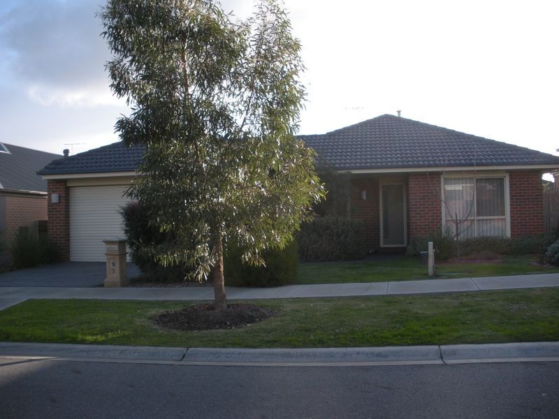 3 Atkinson Drive, Berwick VIC 3806