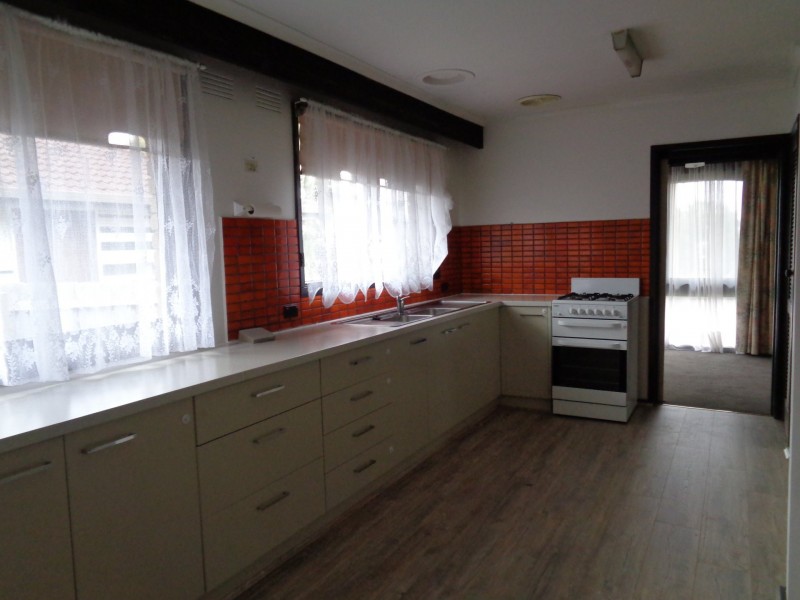 84 Princes Highway, Hallam VIC 3803