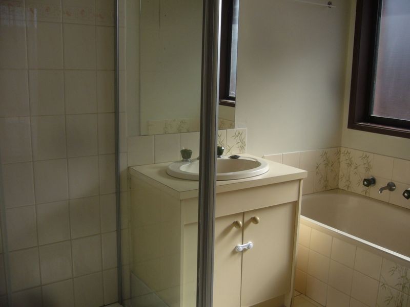 6 Leith Court, Endeavour Hills VIC 3802