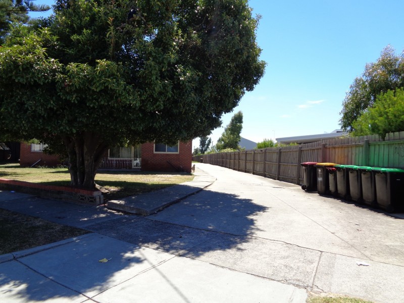 Apartment 9/5 Herbert Street, Dandenong VIC 3175