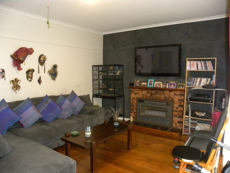 10 Elmhurst Street, Noble Park North VIC 3174