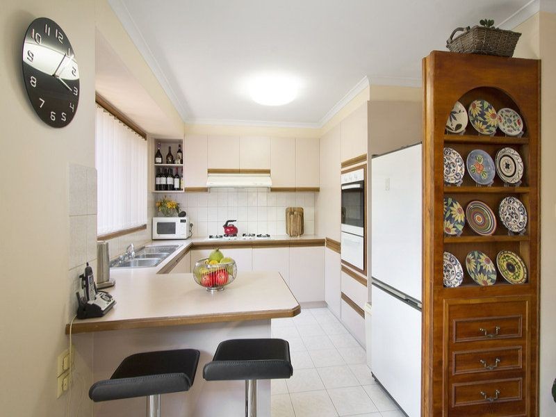 2/8 Nicole Avenue, Dandenong North VIC 3175