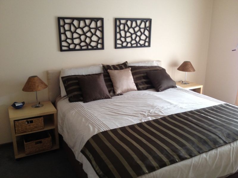 2/8 Nicole Avenue, Dandenong North VIC 3175