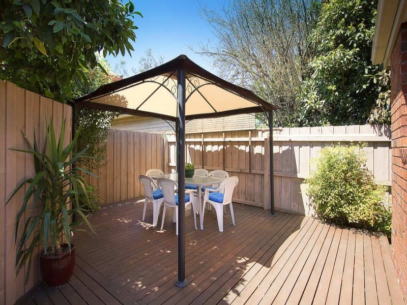 2/8 Nicole Avenue, Dandenong North VIC 3175