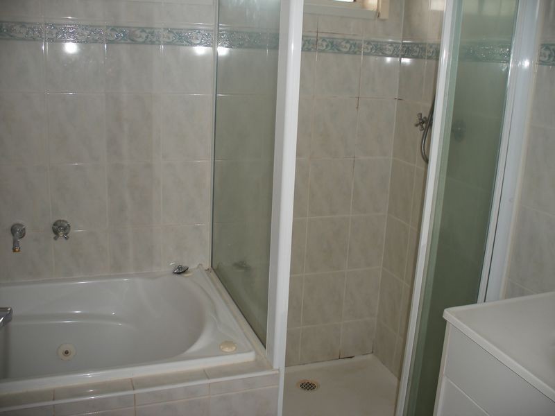 37 Howe Avenue, Dandenong North VIC 3175