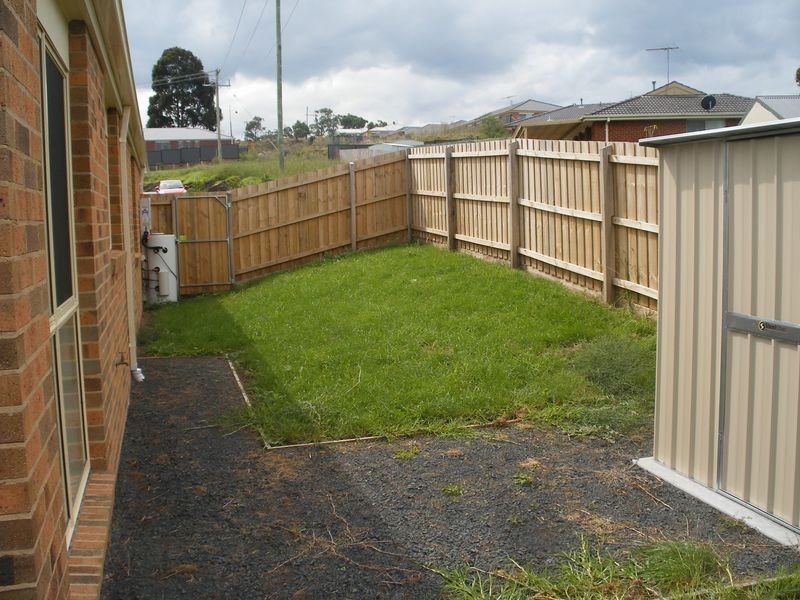 Unit 24/18 Ben Drive, Pakenham VIC 3810