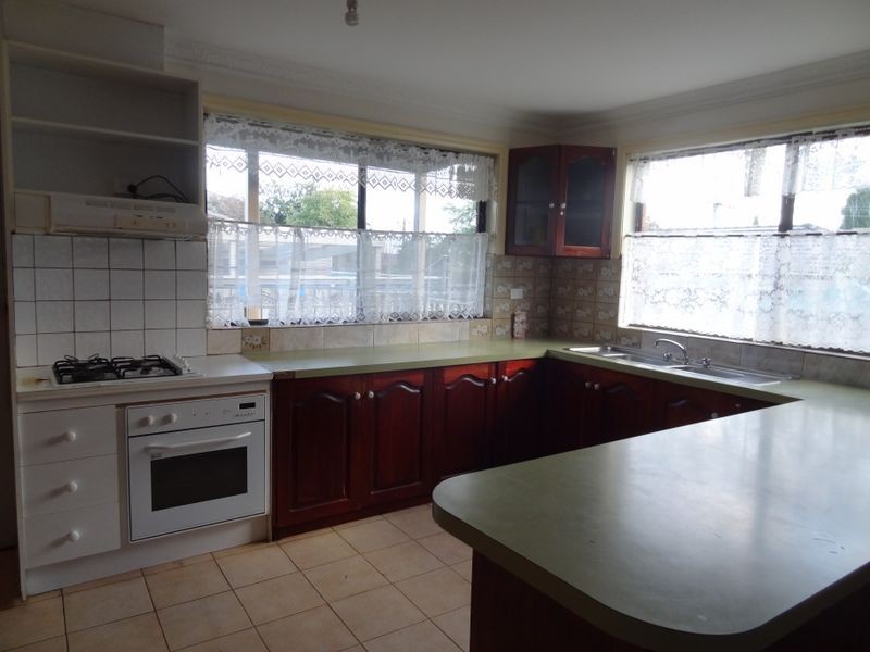 27 Close Avenue, Dandenong VIC 3175