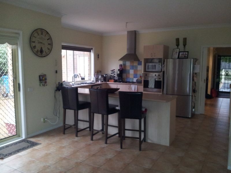 100 Lynbrook Boulevard, Lynbrook VIC 3975