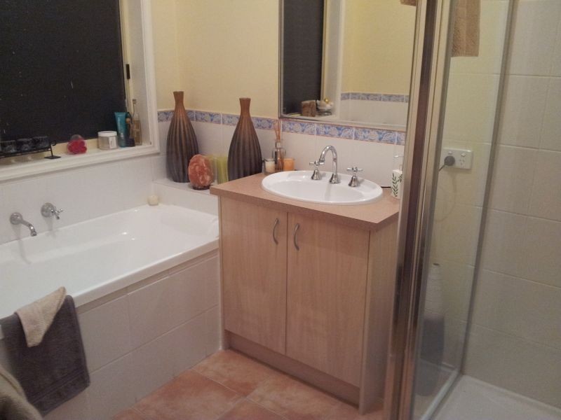 100 Lynbrook Boulevard, Lynbrook VIC 3975