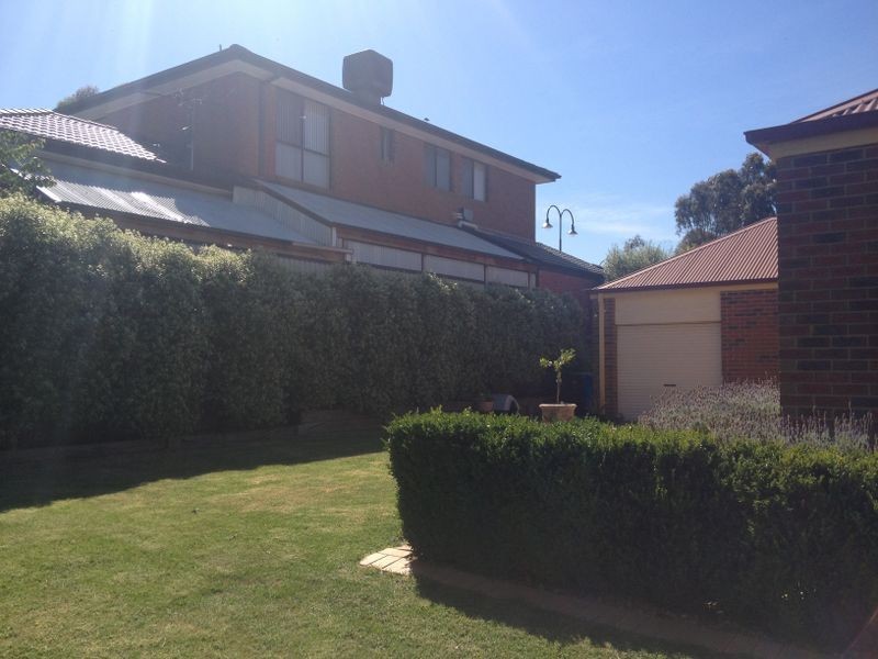 100 Lynbrook Boulevard, Lynbrook VIC 3975