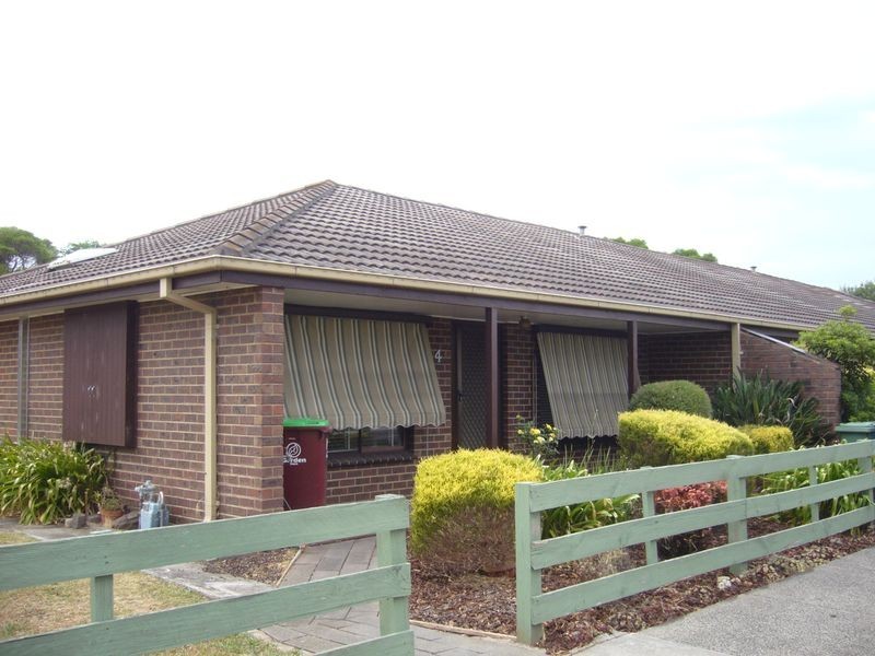 Unit 4/22 Bakewell Street, Cranbourne VIC 3977