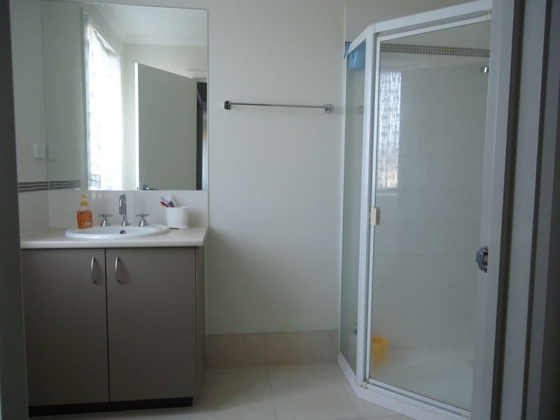 9 Boronia Avenue, Cranbourne VIC 3977