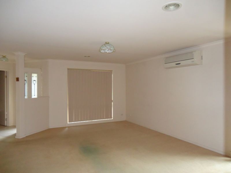 20 Portofino Drive, Cranbourne North VIC 3977