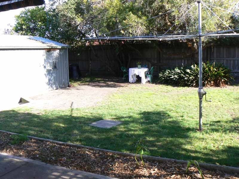 20 Shalimar Crescent, Dandenong North VIC 3175