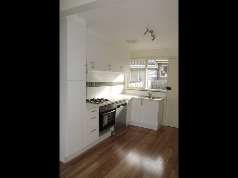 Unit 2/6 Rhoden Court, Dandenong North VIC 3175