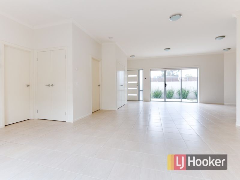 Apartment 1/19-27 Connell Lane, Dandenong South VIC 3175