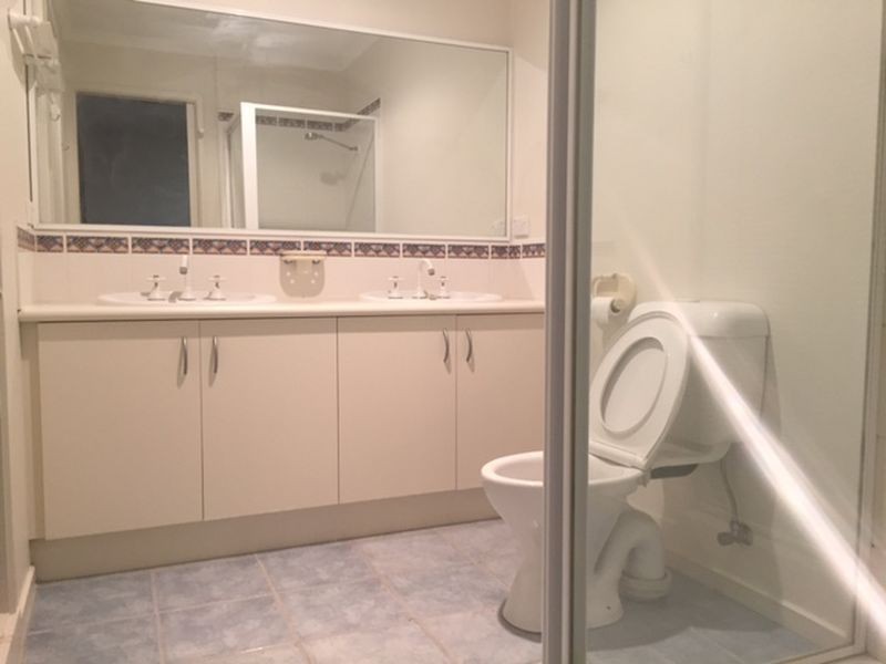 49 Edgbaston Circuit, Berwick VIC 3806