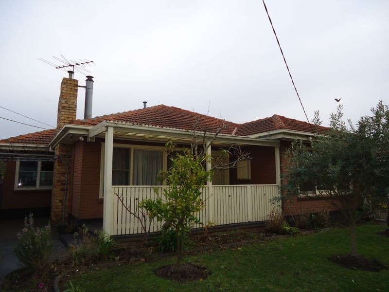 6 Holly Avenue, Dandenong North VIC 3175