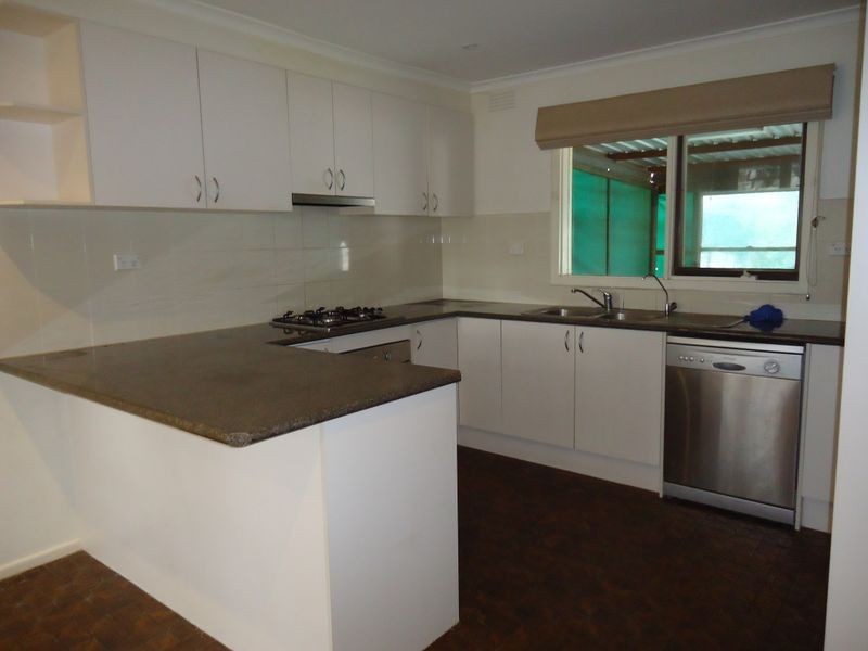 6 Holly Avenue, Dandenong North VIC 3175