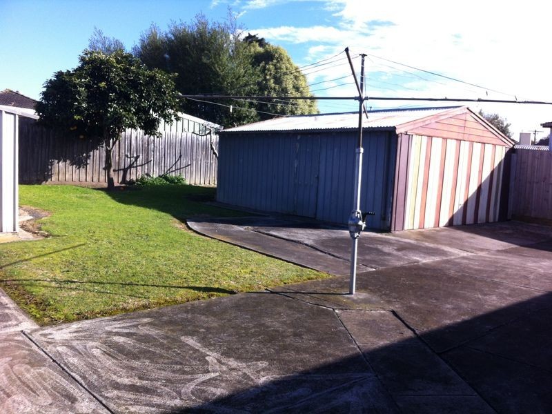 8 Menzies Avenue, Dandenong North VIC 3175