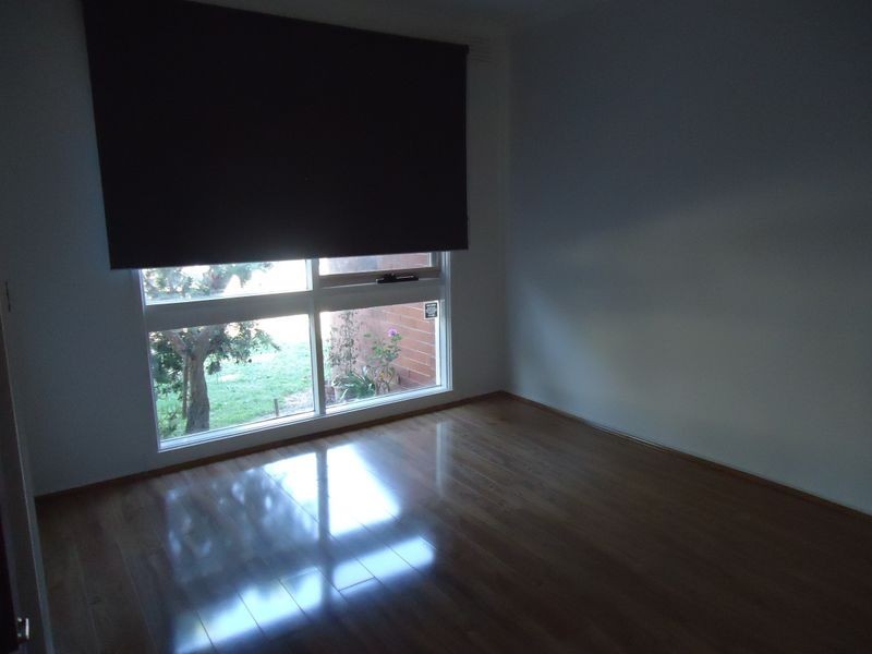 Unit 2/9 Rhoden court, Dandenong North VIC 3175