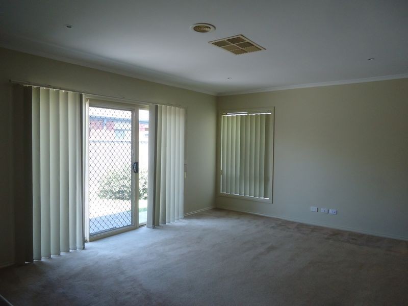 13 Atkinson Drive, Berwick VIC 3806