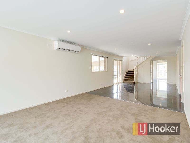 64 David Collins Drive, Endeavour Hills VIC 3802