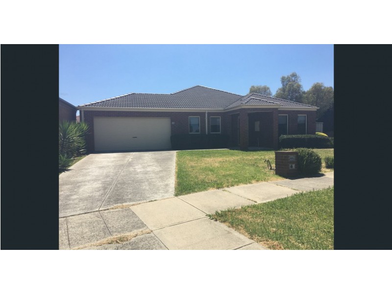 144 Paterson Drive, Lynbrook VIC 3975