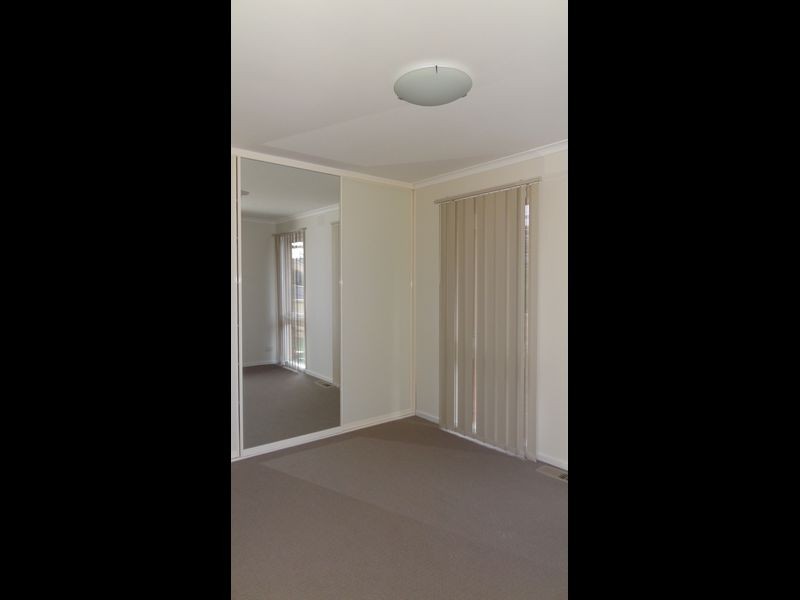 19 Bittern Drive, Endeavour Hills VIC 3802