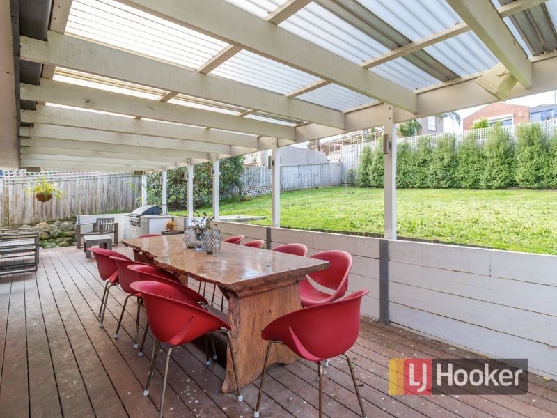 42 Matthew Flinders Avenue, Endeavour Hills VIC 3802