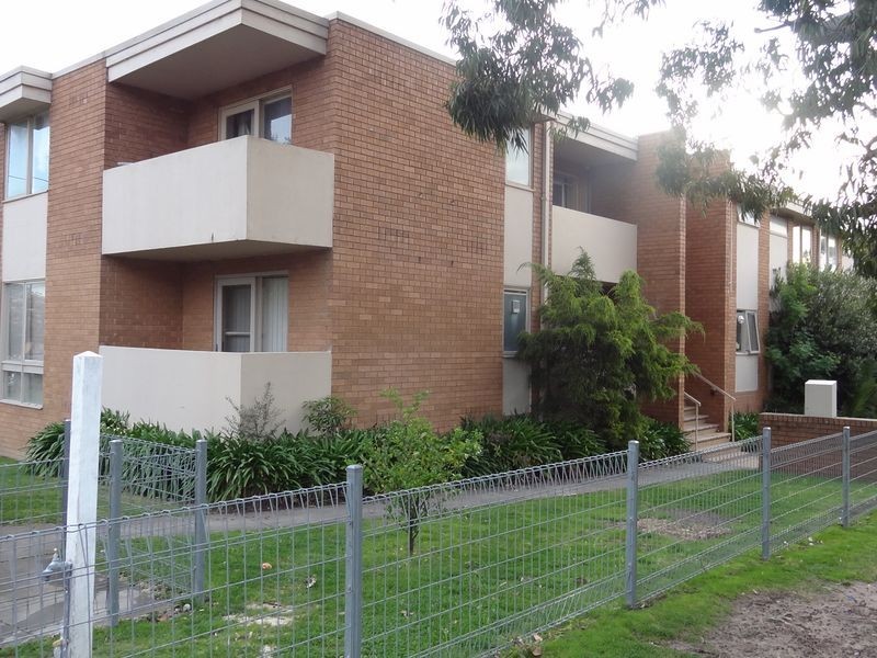 17/9-11 Weller Street, Dandenong VIC 3175