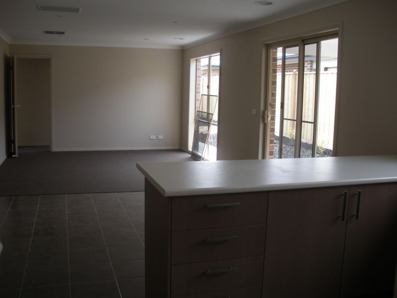 19 Goulburn Street, Cranbourne East VIC 3977