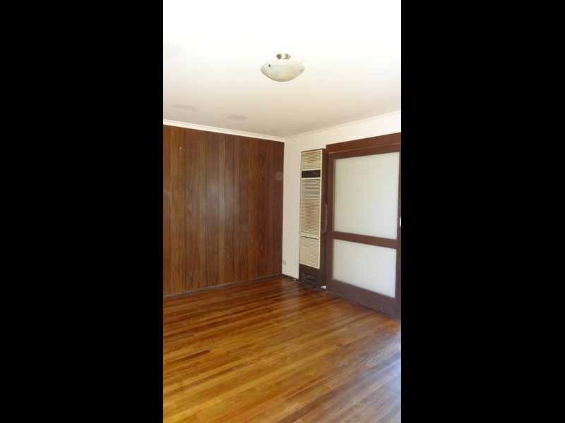 48 Essex Park Drive, Endeavour Hills VIC 3802