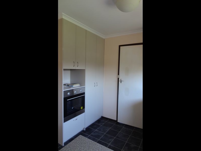 48 Essex Park Drive, Endeavour Hills VIC 3802